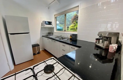 Maleny Cabin | Renovated Two Bedroom Lakeside Cabin