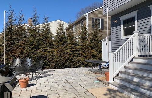 Manasquan House | Renovated updated classic On a Historic Manasquan street One mile to beach !