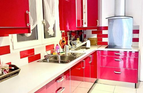 Plaisir House | Renovated villa 30 minutes from Paris
