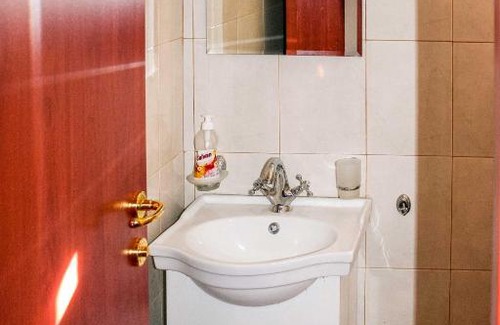 Delchevo Villa | Renovated Villa Overlooking The Pirin Mountains