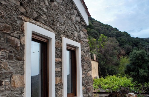 Kalamios Apartment | Renoviertes Altes Osmanisches Steinhaus, Mitten in der Natur in Voutas Kreta