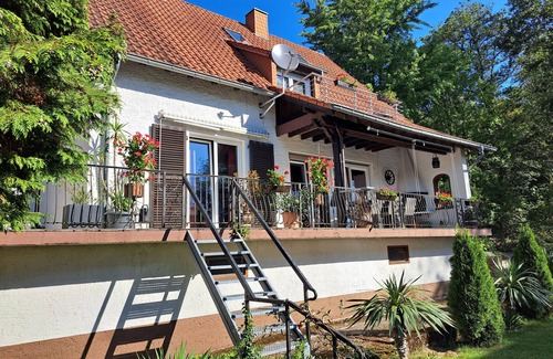 Orscholz House | Renoviertes Forsthaus mit Feuerstelle und Kaminofen. Nähe Aussichtpunkt Cloef