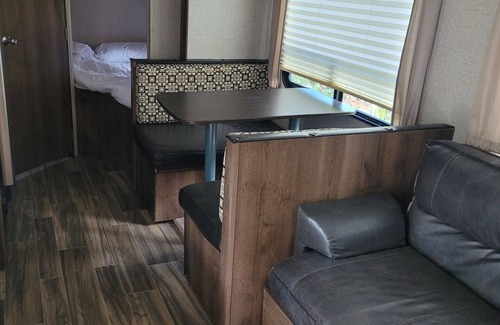 Bay Lake House | Rent a great camper at Fort Wilderness,delivery included! Campsite not included.