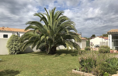 La Bree-les-Bains Villa | Rent in Oléron-La Brée house 8 pers, classified 4*, quiet, near beach & shops