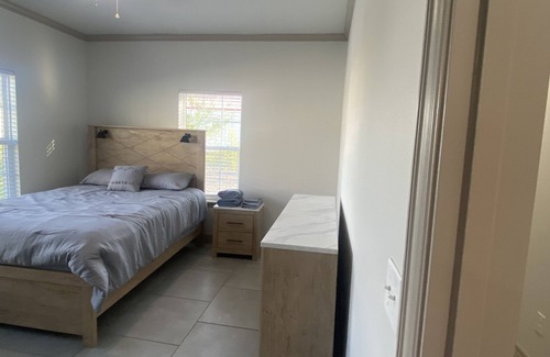 Beaumont House | Rent room B in this Quiet and Tranquil duplex.