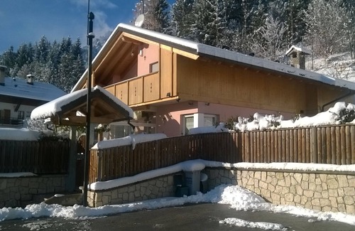 Valle di Cadore Apartment | Rent spendid apartment located on the on the bike path