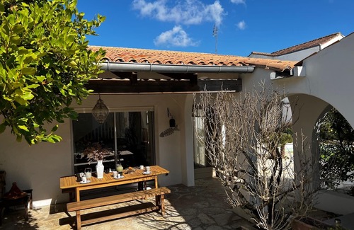 Ars-en-Re House | Rent villa on the beach in Ars en Ré (17) - heated pool - sleeps 9