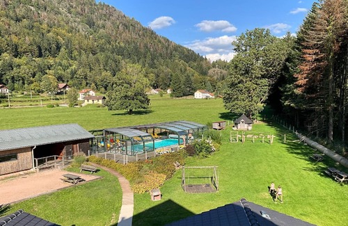 Rochesson House | Rental of 12 gîtes and 1 chalet that can accommodate 2 to 10 people.