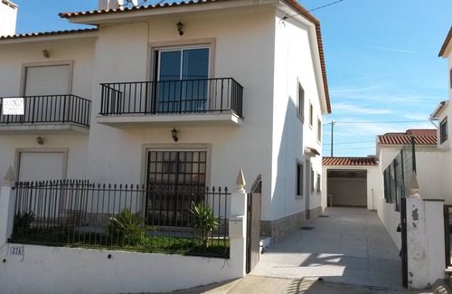Areia Branca House | Rental portugal Lisboa Beach holiday home Lisbon Lourinha Peniche