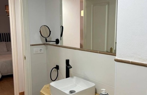 Santa Marina Apartment | Rental unit in Córdoba · 2 bedrooms · 3 beds · 1 bath
