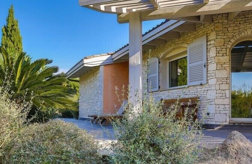 Bonifacio House | Rental villa classified 4 stars, bright. 25% OFF from 13/07 to 27/07/19