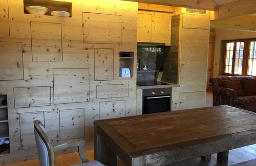 Chateau-d'Oex Apartment | Rentals by Laura - Apartment les Alpes in Château-d'Œx