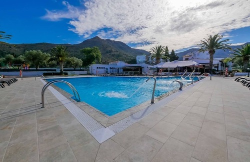 Roses Town Center Apartment | Rescator Resort 315 - One Bedroom Apartment, Sleeps 4