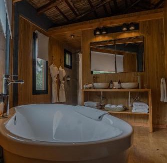 Puerto Libertad Hotel | Reserva Natural Iguazú - Pristine Luxury Camp