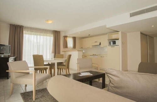 Carnot Apartment | Reserve your apartment in a **** hotel> Apartment 31