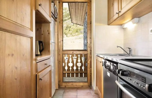 Lanslevillard Apartment | Residence Les Balcons de Val Cenis Village * - 5 Room Apartment 8/10 People