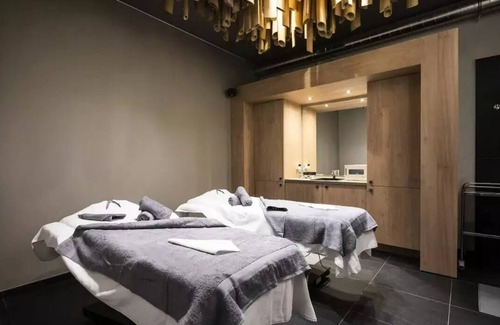 Lanslevillard Apartment | Residence Les Balcons de Val Cenis Village * - 5 Room Apartment 8/10 People