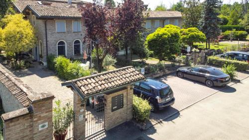 Crocetta-San Lazzaro-Modena Est Apartment | Residence Antico Borgo