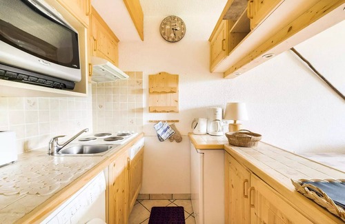 Arc-1800 Apartment | Résidence Armoise - Charming apartment 2 rooms /6 people in Arc 1800 in center station, close to the slopes and shops, in the village d