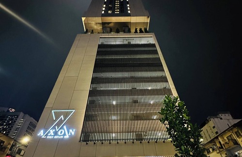 Bukit Bintang Apartment | Residence Axon Bukit Bintang by TaheeenS