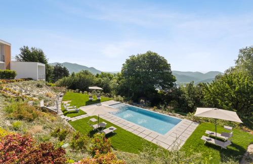 Trarego Viggiona Apartment | Residence Conca Verde 2 with pool