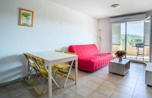 La Bouverie Apartment | Residence Les Parasols d'Argens *** - 2 Room Cabin 6 People