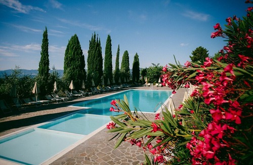 San Donato in Fronzano Apartment | Residence in San Donato Fronzano with 2 bedrooms sleeps 4