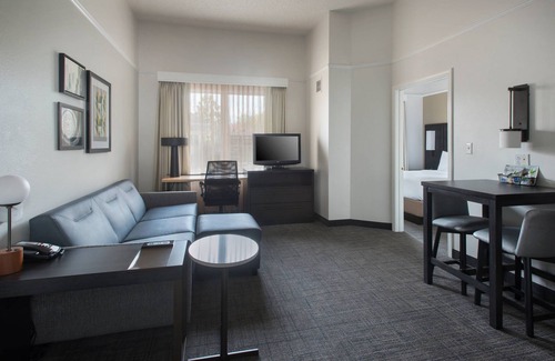 Calverton Hotel | Residence Inn by Marriott - Silver Spring