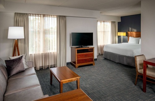 Greenbrier East Hotel | Residence Inn by Marriott Chesapeake Greenbrier