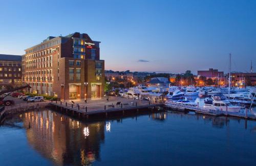 Thompson Square - Bunker Hill Hotel | Residence Inn by Marriott Boston Harbor on Tudor Wharf