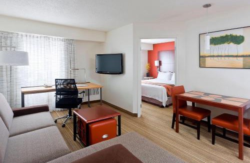 Canton Hotel | Residence Inn Canton
