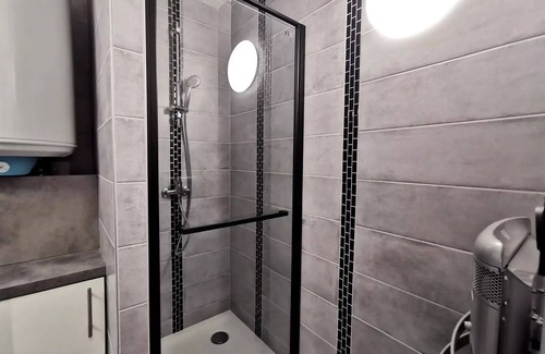 Aix-les-Bains City Center Apartment | Residence Le Chateau Durieux 4 - Coup de coeur pour ce petite studio completly relooké !