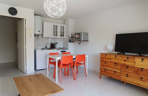 Le Lavandou Apartment | Residence Le Riviera Le Lavandou with swimming pool and beach 500m away