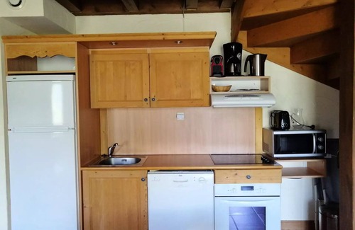 Pra Loup Ski Chalet | Residence Pra Roustan - 1/2 comfortable and spacious chalet for 6, beautiful mountain views, Pra Loup