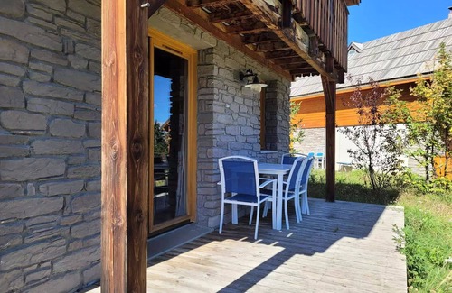 Pra Loup Ski Chalet | Residence Pra Roustan - Charming 1/2 chalet, large south terrace, 2 bedrooms, Pra Loup