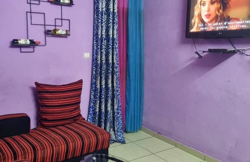 Douala Apartment | Residence Sighaka -- Studio Haut-Standing - WiFi, Parking
