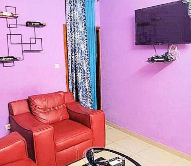 Douala Apartment | Residence Sighaka - Studio Meublé VIP avec WiFi, Gardien, Parking