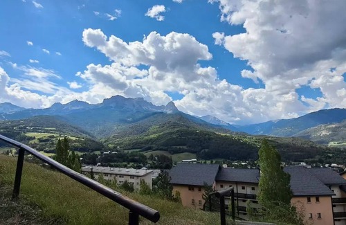 Barcelonnette Apartment | Residence Terrasses De l'adroit - 2 Rooms for 4 People