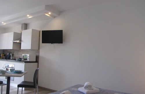 Brenzone sul Garda House | Residence Villa Margherita Superior Double Room With Terrace On The Lake Side