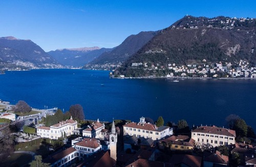Como Apartment | Residence Villa Olmo Como with Parking