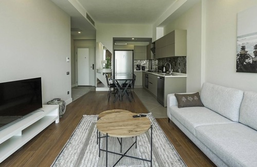 Lara Apartment | Residence w Balcony 5 min to Lara Beach in Antalya