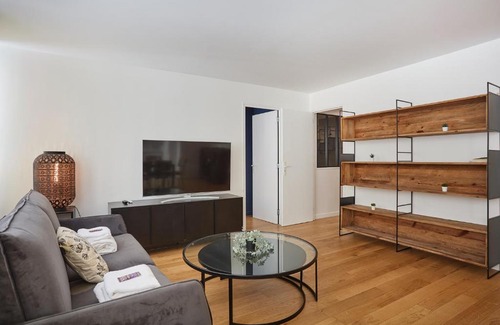 Batignolles Apartment | Residense Montmartre by Studio prestige