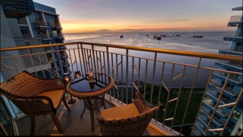 Tambo Apartment | Residential Resort Condo by the Bay