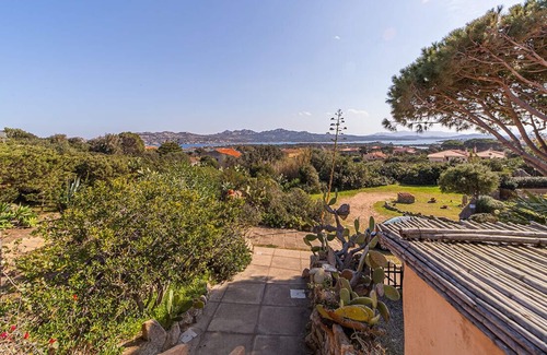 Villaggio Piras Apartment | Residenza del Mirto – Three-room apartment with sea view terrace in the Piras Village
