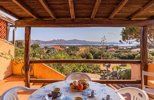 Villaggio Piras Apartment | Residenza del Mirto – Three-room apartment with sea view terrace in the Piras Village