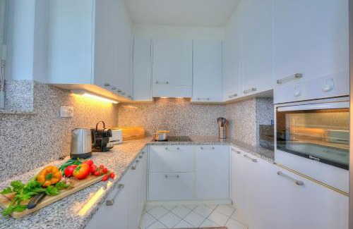 Carona Apartment | Residenza Parco Carona - Happy Rentals