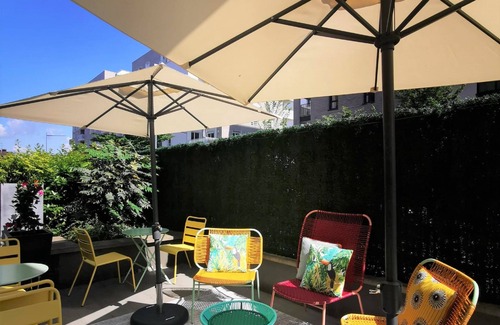 Asnieres-sur-Seine Apartment | Residhome Asnières Park