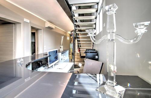 Mira House | Resilienza