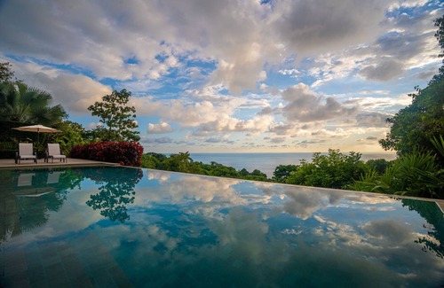 Uvita Villa | RESOL: Secluded Ocean-view Jungle Villa
