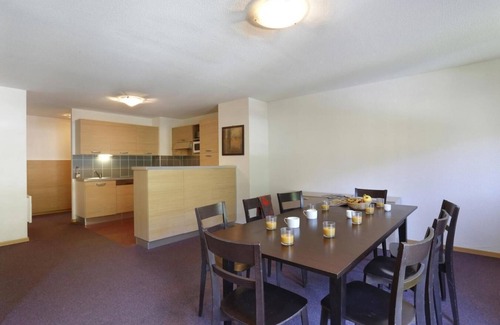 Allos Apartment | Resort center, fitness, swimming pool, hammam, terrace, balcony, parking, tv, ski locker, 35m²